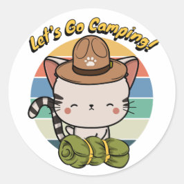 Pegatina Redonda El gato gracioso de Tabby quiere ir de campamento