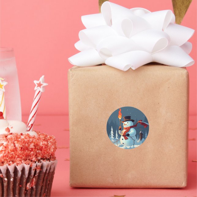 Pegatina Redonda El hombre de nieve lleva la antorcha olímpica (Fiesta)