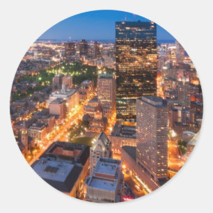 Pegatina Redonda El horizonte de Boston en la oscuridad