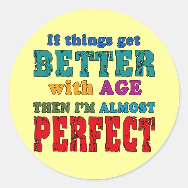 Pegatina Redonda El humor de cumpleaños en la colina (Anverso)