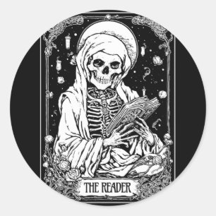 Pegatina Redonda El lector Tarot Card Skeleton Bookish Halloween S