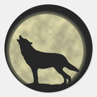 Pegatina Redonda El lobo condescendiente de la noche