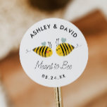 Pegatina Redonda El Objetivo De Abejar Los Favores De La Boda De Ab<br><div class="desc">El Objetivo De Abejar Los Favores De La Boda De Abejas</div>