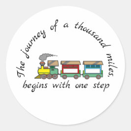 Pegatina Redonda El viaje de mil millas comienza con un paso