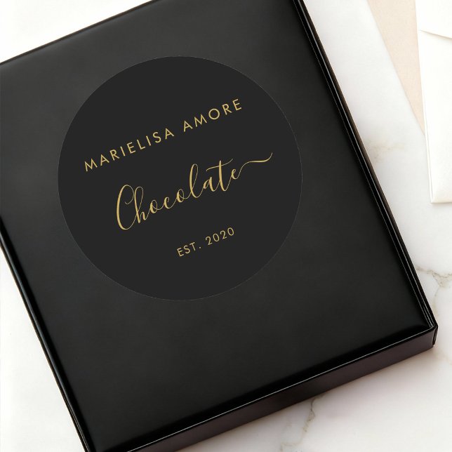 Pegatina Redonda Elegant Black Gold Script Chocolatier Qr Code (Subido por el creador)