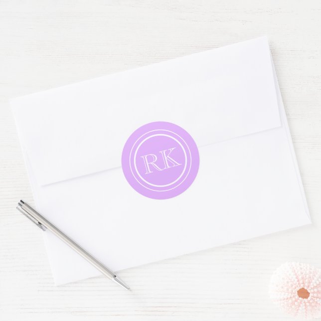 Pegatina Redonda Elegant Lavender Script Professional Monogram (Sobre)