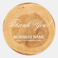 Elegante Anillo de Árboles de Madera