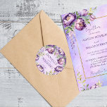 Pegatina Redonda Elegante boda de la glicinia lilac<br><div class="desc">Elegante boda púrpura ducha con manteles personalizados acuarela lilaca violeta peonías y glóbulos de flores glicinias</div>