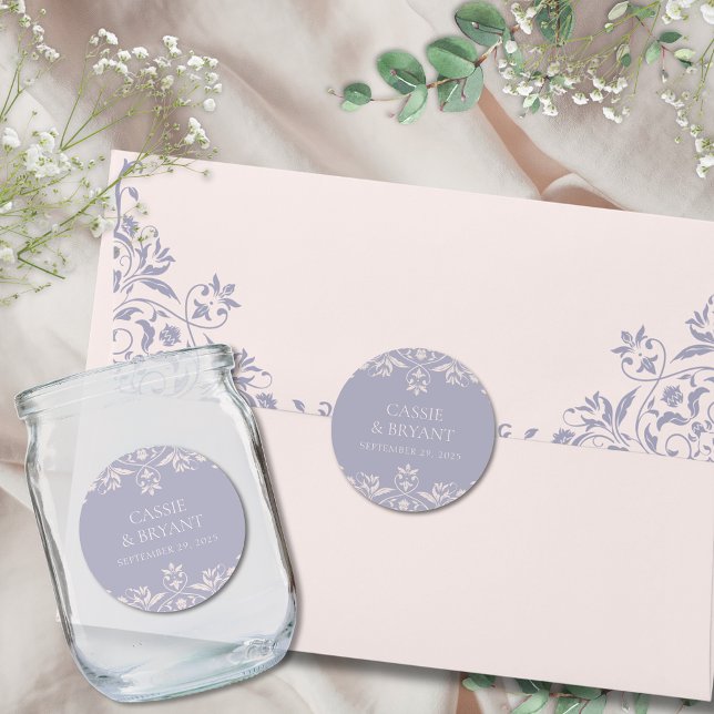 Pegatina Redonda Elegante Boda de Moda Lilac francés púrpura (Elegant french lilac wedding stickers with soft lavender purple and blush pink for vintage events)