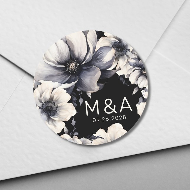 Pegatina Redonda Elegante Boda floral blanco negro moderno (Elegant Modern Chic Floral Black White Wedding Classic Round Sticker)