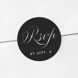 Pegatina Redonda Elegante caligrafía Minimalista negro RSVP<br><div class="desc">Simple y elegante caligrafía Pegatina RSVP negro.</div>