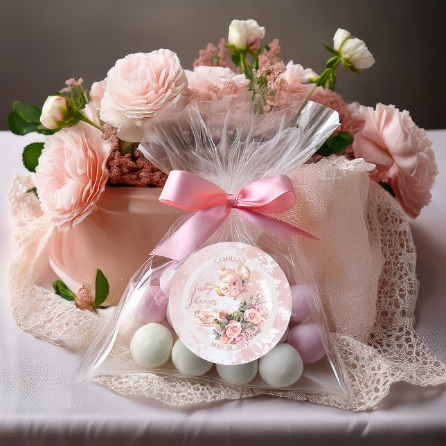 Pegatina Redonda Elegante Chica de té con flores rosadas alta Baby  (Elegant Pink Roses Floral High Tea Teapot and Teacup Girl Baby Shower Favor Stickers)
