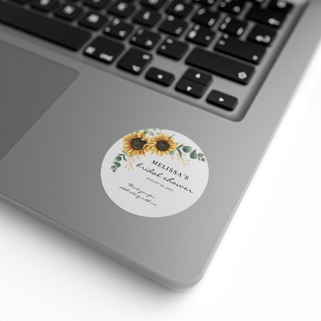 Pegatina Redonda Elegante Ducha nupcial floral de Eucalyptus (Floral Sunflower Eucalyptus Botanical Bridal Shower Circle Sticker)