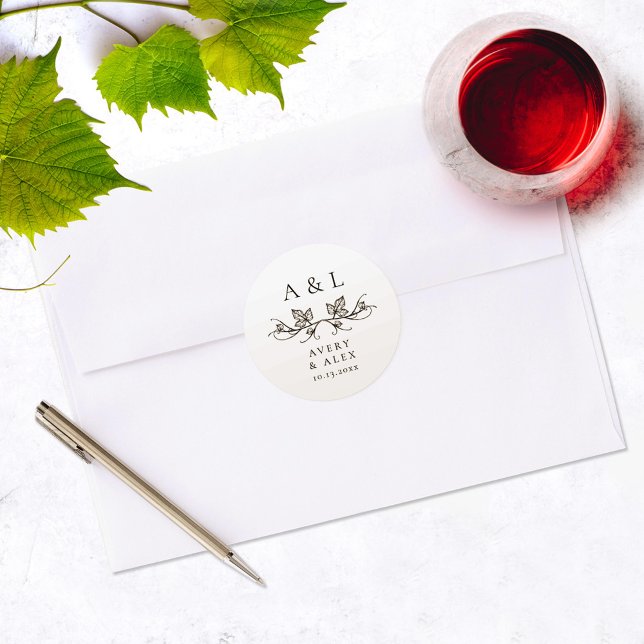 Pegatina Redonda Elegante Escudo de Monograma Blanco Blanco Mínimo (Subido por el creador)