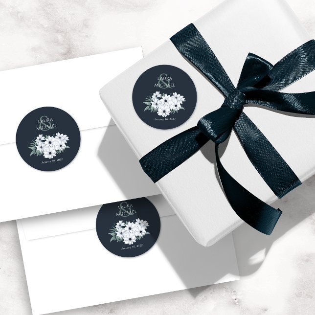 Pegatina Redonda Elegante floral de menta Verde azulada (Subido por el creador)