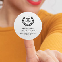 Elegante graduación de la escuela de Enfermería RN