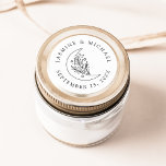 Pegatina Redonda Elegante Luna Botánica y Favor de la Boda de Estre<br><div class="desc">Añade un toque personalizado a tus sobres, favores de boda, y más con estos stickers de boda elegantes en blanco y negro en la Luna y las Estrellas. El diseño está decorado con un ilustracion de arte en línea negra de una luna adornada con estrellas y follaje sobre un fondo...</div>