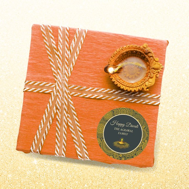 Pegatina Redonda Elegante mandala diyas personalizado hindú oro diw (Subido por el creador)