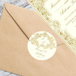 Pegatina Redonda Elegante plantilla de bodas de marfil y oro<br><div class="desc">Elegante marfil y oro vintage rococó adorno marco monograma boda pegatinas  nombres de novias y novios pegatinas</div>