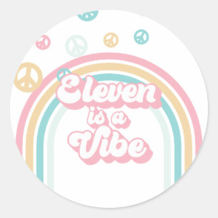Pegatina Redonda Eleven es un arco iris de verano retro de vibe