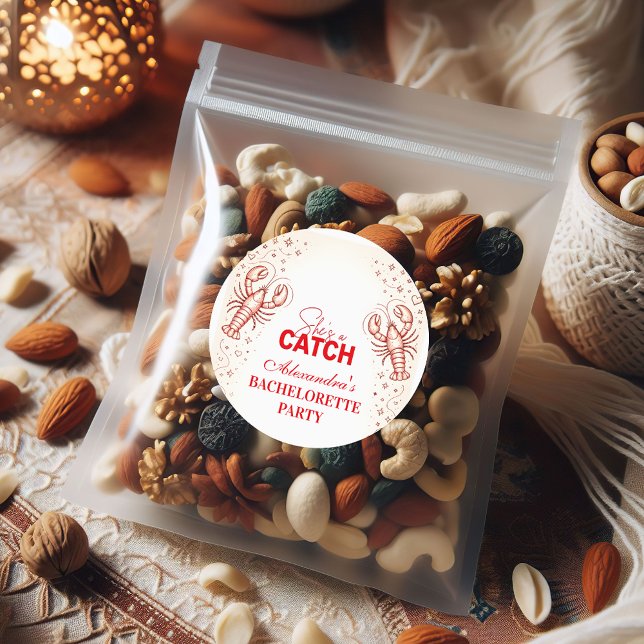 Pegatina Redonda Ella es una Fiesta de Despedida de Soltera de Lang (Subido por el creador)