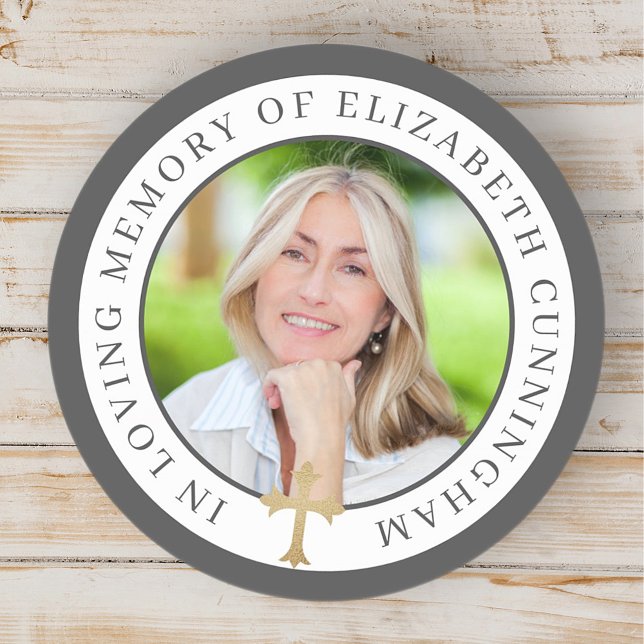 Pegatina Redonda En la memoria amorosa | Foto Personalizado y Cruz  (Subido por el creador)