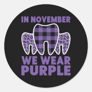 Pegatina Redonda En Noviembre Usamos Alzheimerheimer Awarene Morado