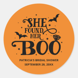 Pegatina Redonda Encontró Su Ducha De Boo Halloween Bridal