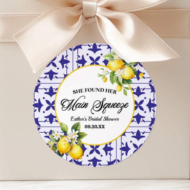 Pegatina Redonda Encontró Su Principal Ducha De Brigada Con Limón. (Subido por el creador)