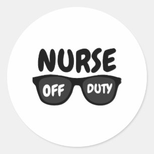 Pegatina Redonda Enfermero fuera de servicio