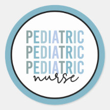 Enfermero pediátrico de enfermería pediátrica de P