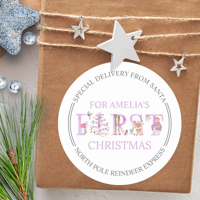 Pegatina Redonda Entrega especial de la primera Navidad de Santa Cu (Baby Girl's first christmas special delivery from Santa on the North Pole Reindeer Express)