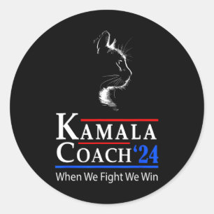 Pegatina Redonda Entrenador de Kamala 2024 Cuando Peleamos Ganamos