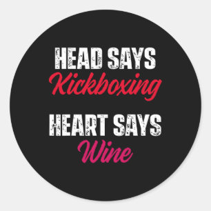 Pegatina Redonda Entrenamiento de kickboxing corazón vino kickboxin