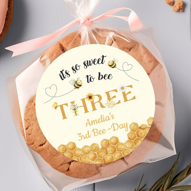 Pegatina Redonda Es Tan Dulce Ser El Cumpleaños Número 3 de Abeja (Subido por el creador)