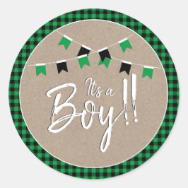 Pegatina Redonda Es un niño Green Buffalo Check Baby Shower