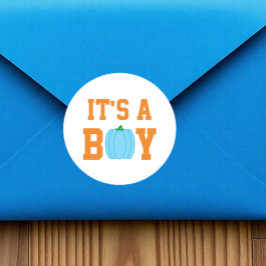 Pegatina Redonda Es una calabaza de chico