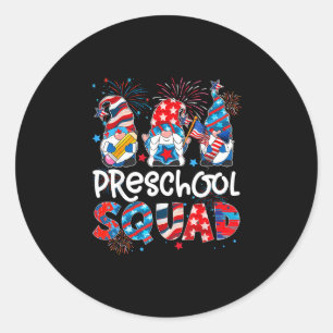 Pegatina Redonda escuadrón de preescolar gnomo 4 de julio divertido
