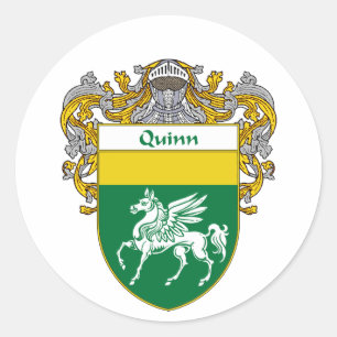 Pegatina Redonda Escudo de armas de Quinn (Mantled)