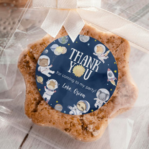 Pegatina Redonda Espacio Ultraterrestre Salvaje Un Safari Boy Cumpl