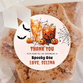 Pegatina Redonda Espeluznante fiesta de cumpleaños tan banal de Hal