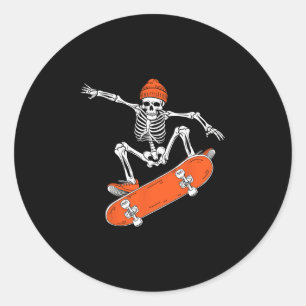 Pegatina Redonda Esqueleto de skateboarding montando skateboard Hal