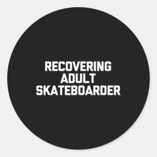 Pegatina Redonda Esquiador adulto recuperándose - Patinador diverti