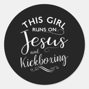 Pegatina Redonda Esta Chica Corre Sobre Jesús Y El Arte Marcial De