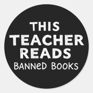 Pegatina Redonda Esta Profesora Lee Gráficos de Libros Prohibidos