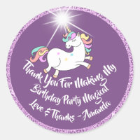 Estallido de unicornio a favor del cumpleaños mora
