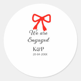 Pegatina Redonda Estamos comprometidos agregar nombre letra lazo ro