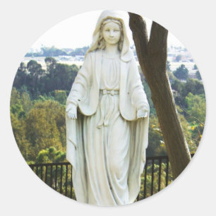 Pegatina Redonda Estatua de la Virgen María