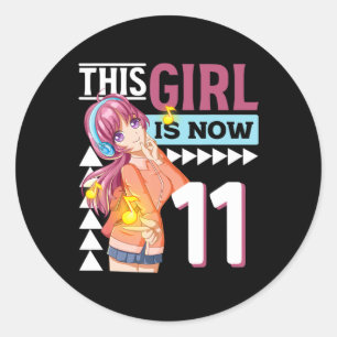 Pegatina Redonda Este Chica de Anime tiene ahora 11 años de edad, 1
