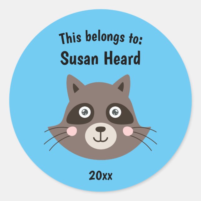 Pegatina Redonda Esto pertenece a la escuela de Raccoon Blue (Anverso)